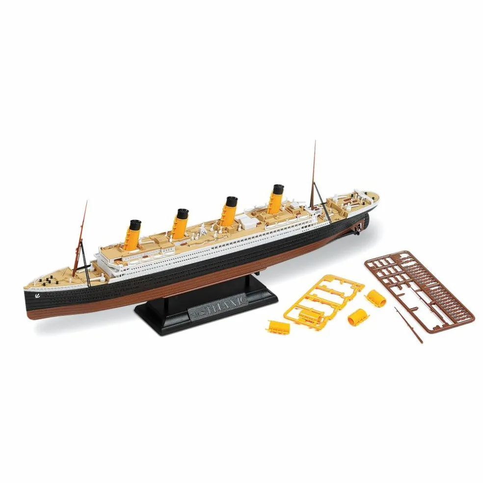 Airfix® 1:700 Scale R.M.S. Titanic Gift Set Model Kit
