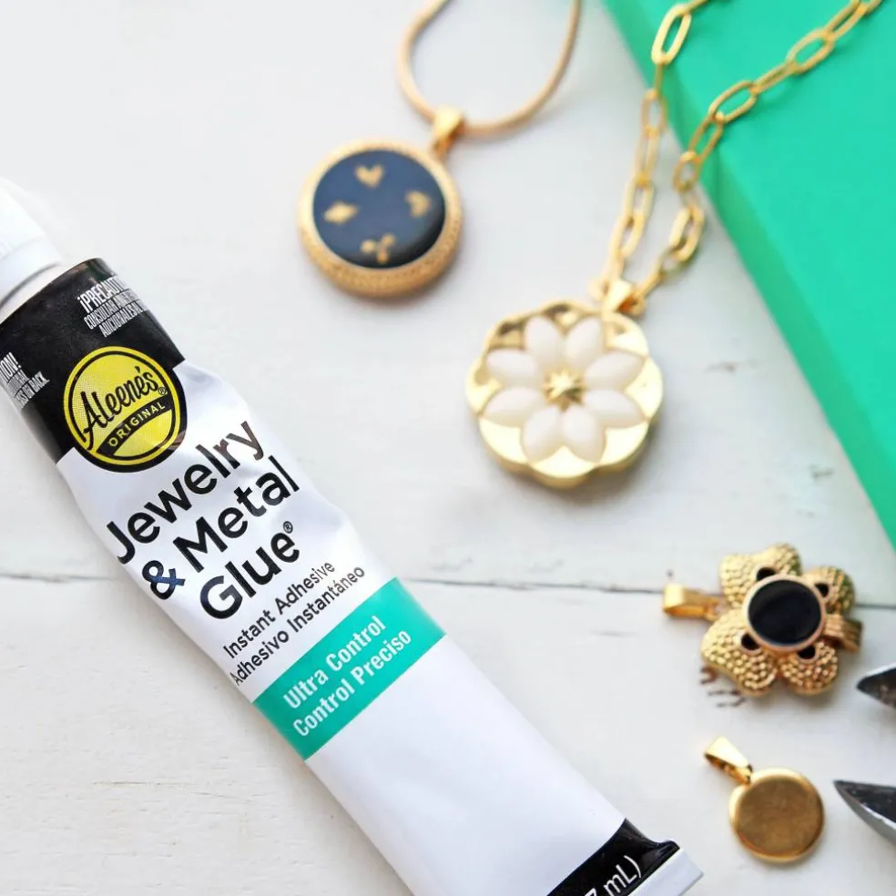 Aleene's® Jewelry & Metal Glue™