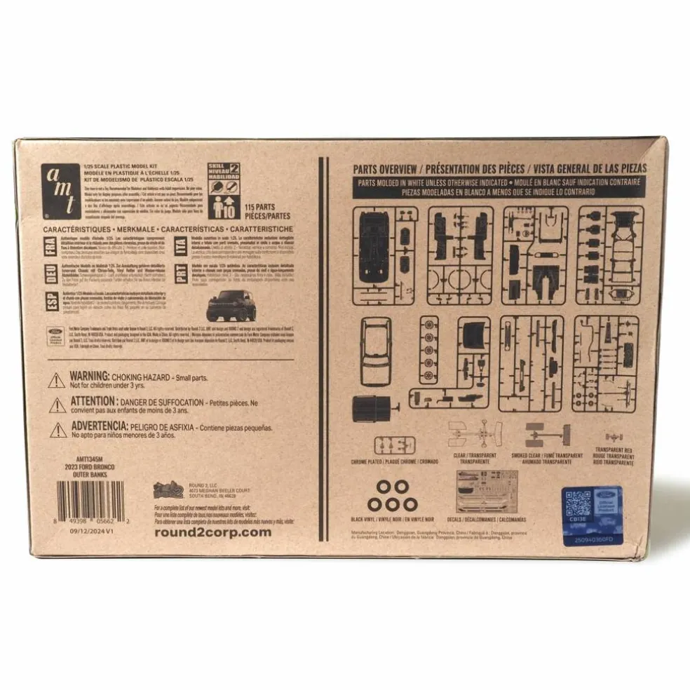AMT® 2023 Ford Bronco Outer Banks Model Kit