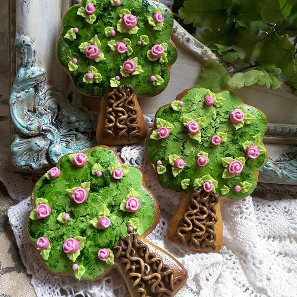 Ann Clark Apple Tree / Flower Bouquet Cookie Cutter