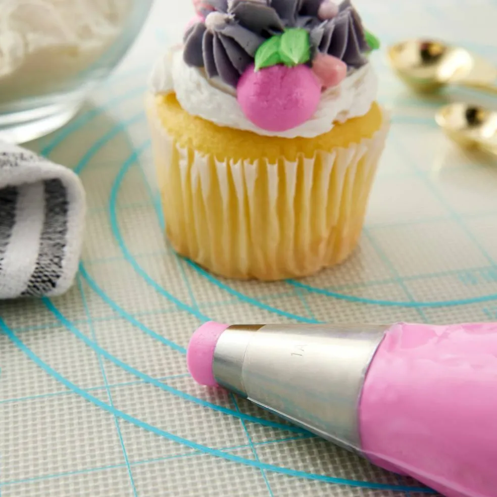 #1A Round Decorating Tip by Celebrate It™