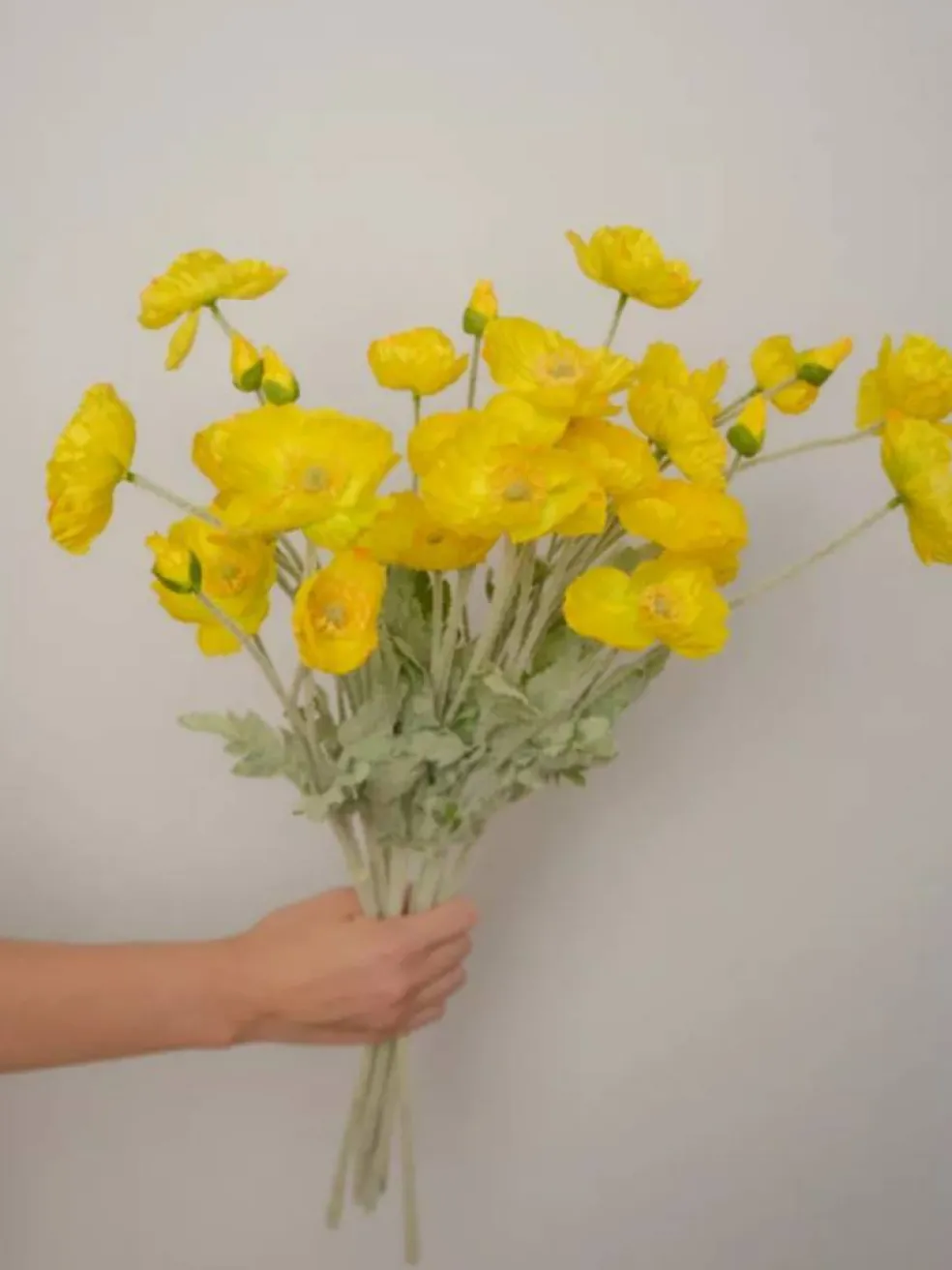 Artificial Poppy Silk Flowers, 2-Pack Faux Silk Poppy Flower Stems with Flocked Greenery