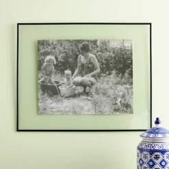 Basics Black Thin Float Frame by Studio Décor®