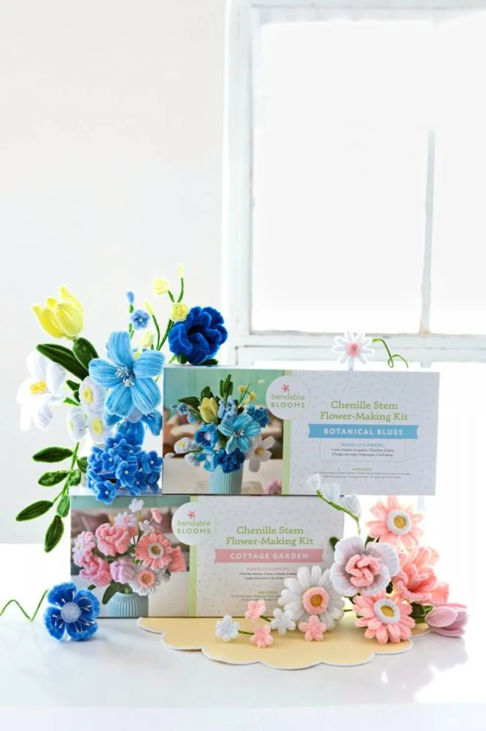Bendable Blooms Chenille Stem Flower-Making Kit Botanical Blues: Everything You Need to Make a Beautiful Floral Bouquet