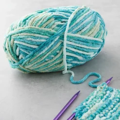 Bernat® Baby Blanket™ Yarn