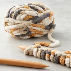 Bernat® Blanket Big™ Yarn