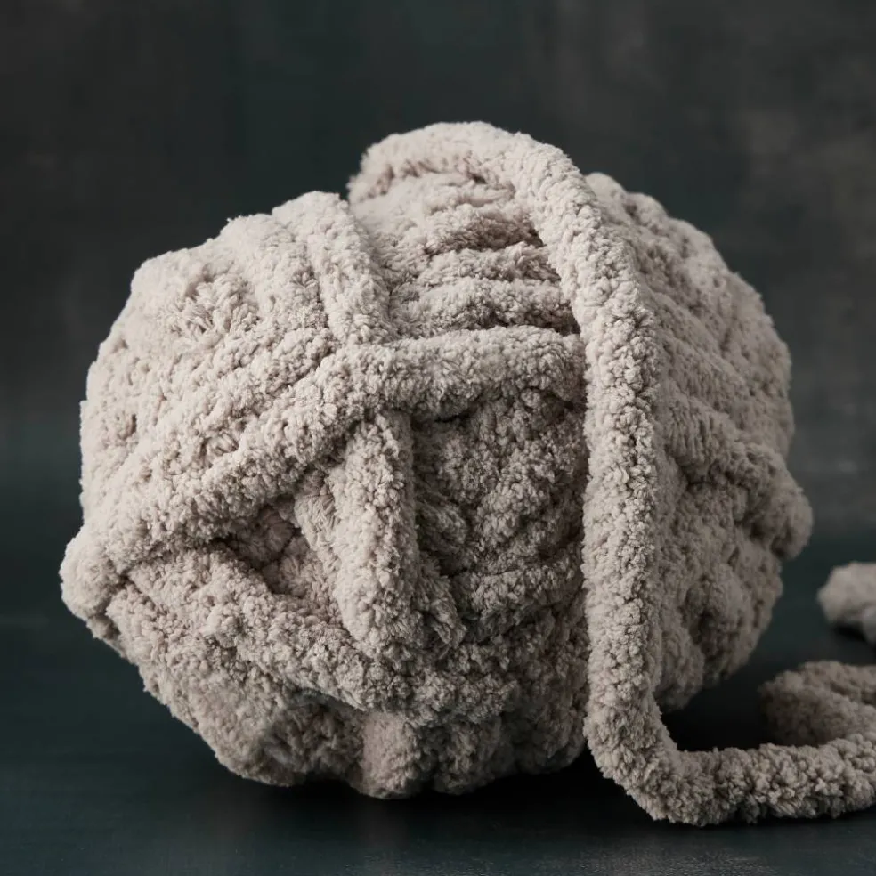 Bernat® Blanket Big™ Yarn