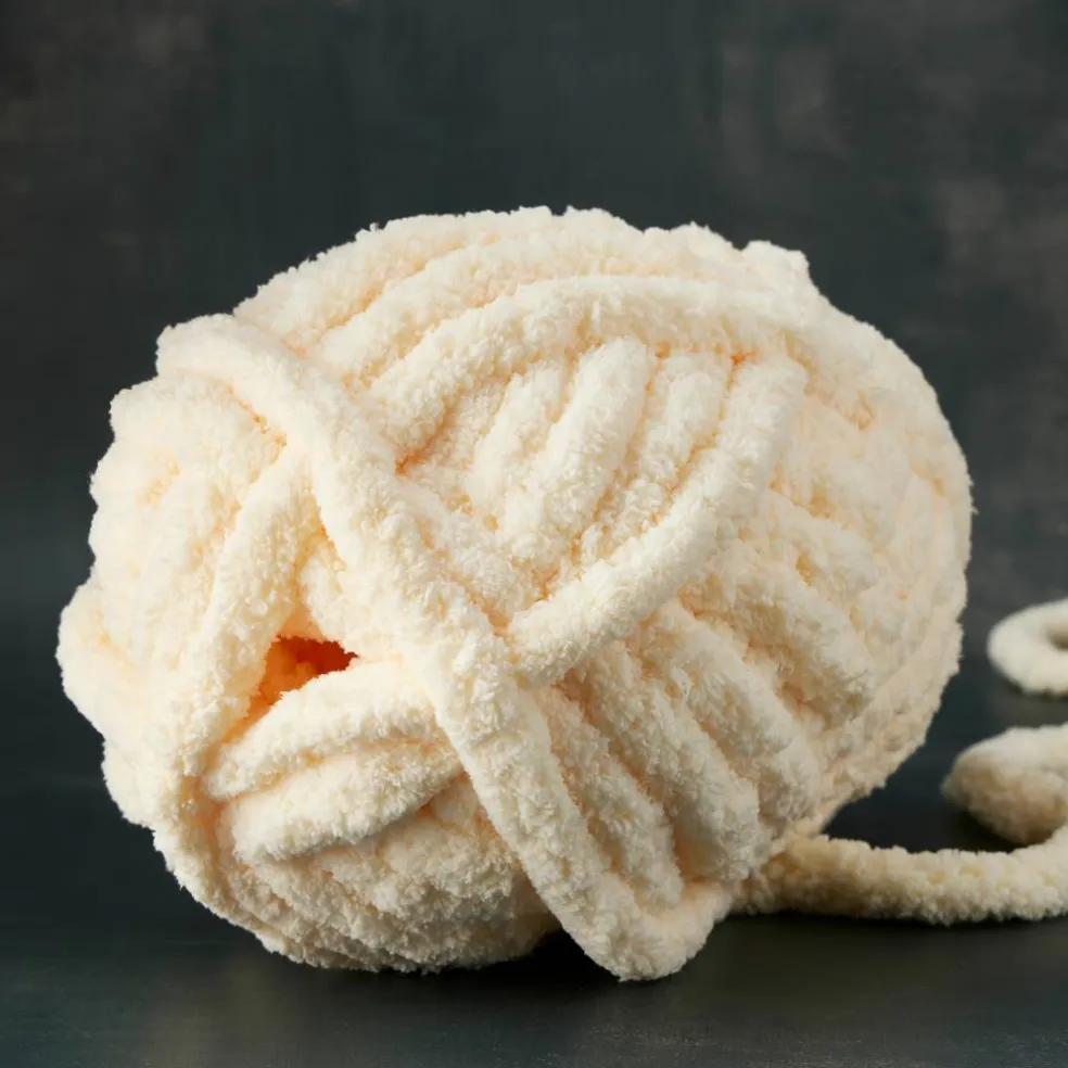 Bernat® Blanket Big™ Yarn
