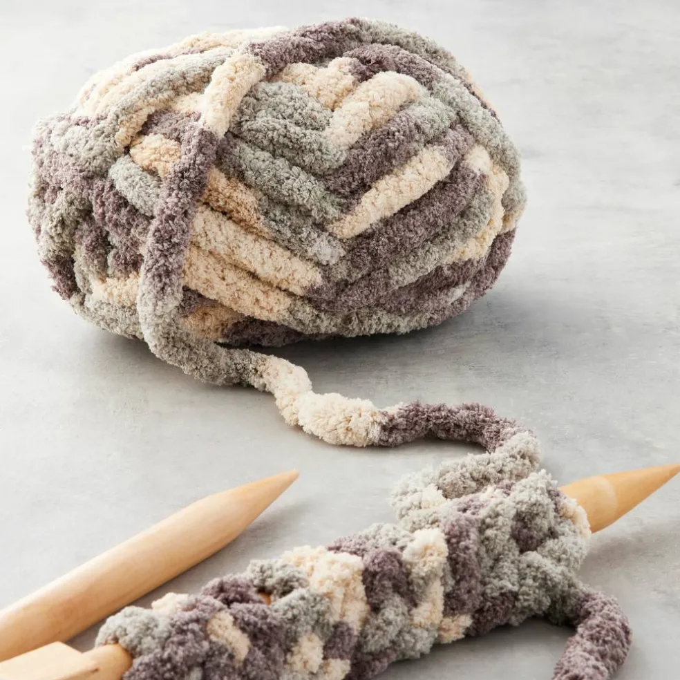 Bernat® Blanket Big™ Yarn