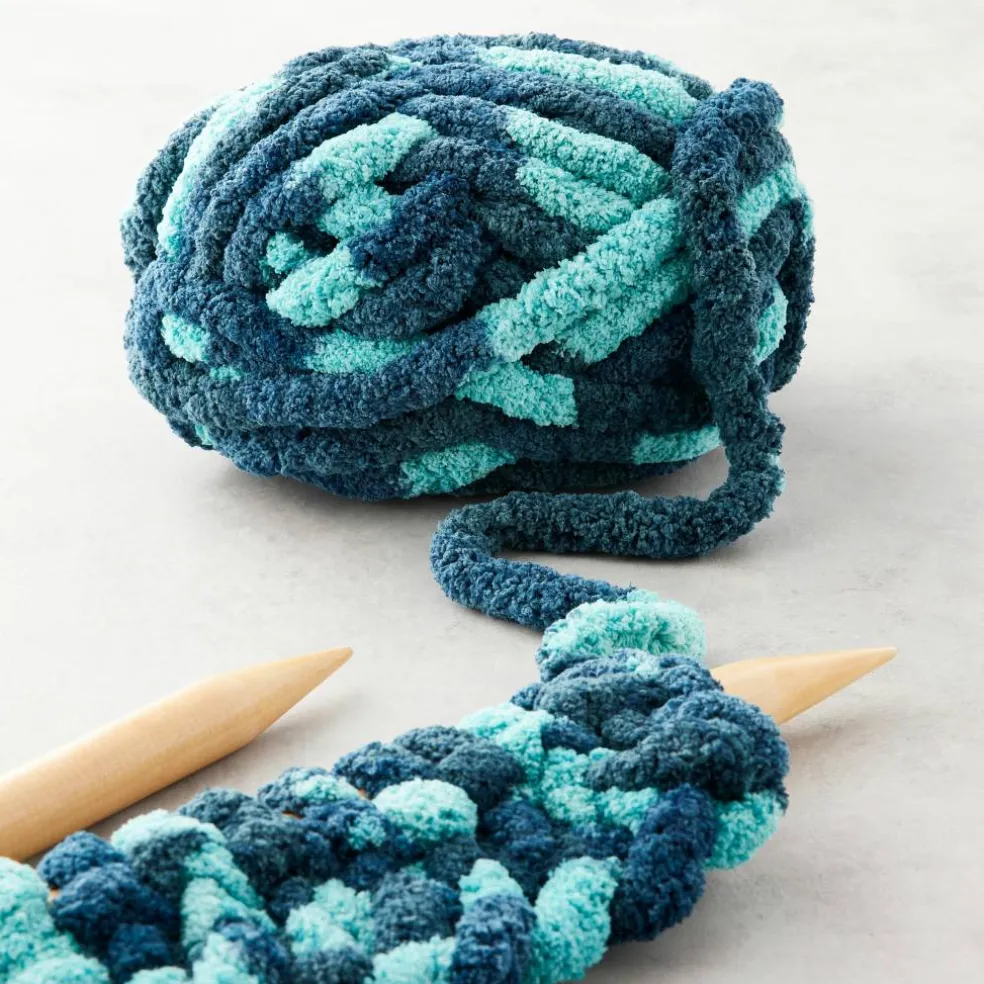 Bernat® Blanket Big™ Yarn