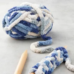 Bernat® Blanket Big™ Yarn