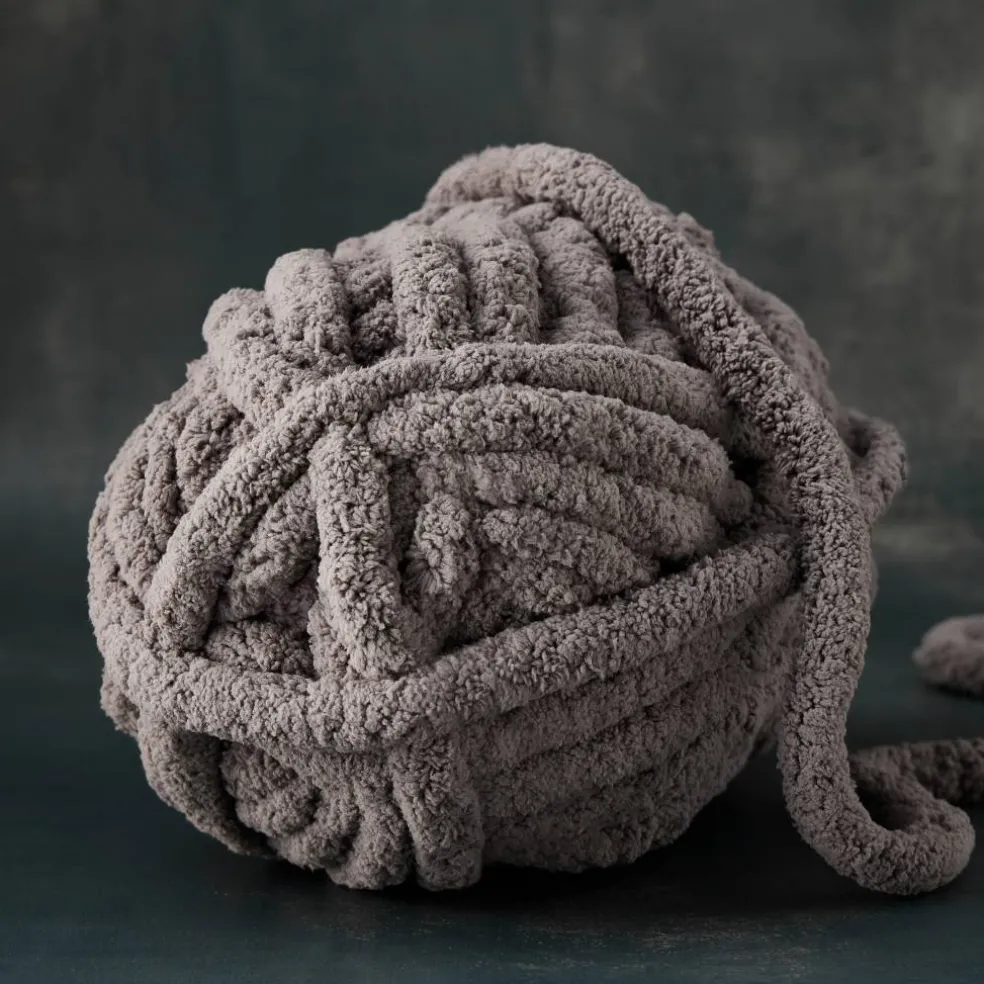 Bernat® Blanket Big™ Yarn