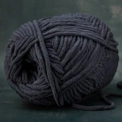 Bernat® Blanket™ Yarn