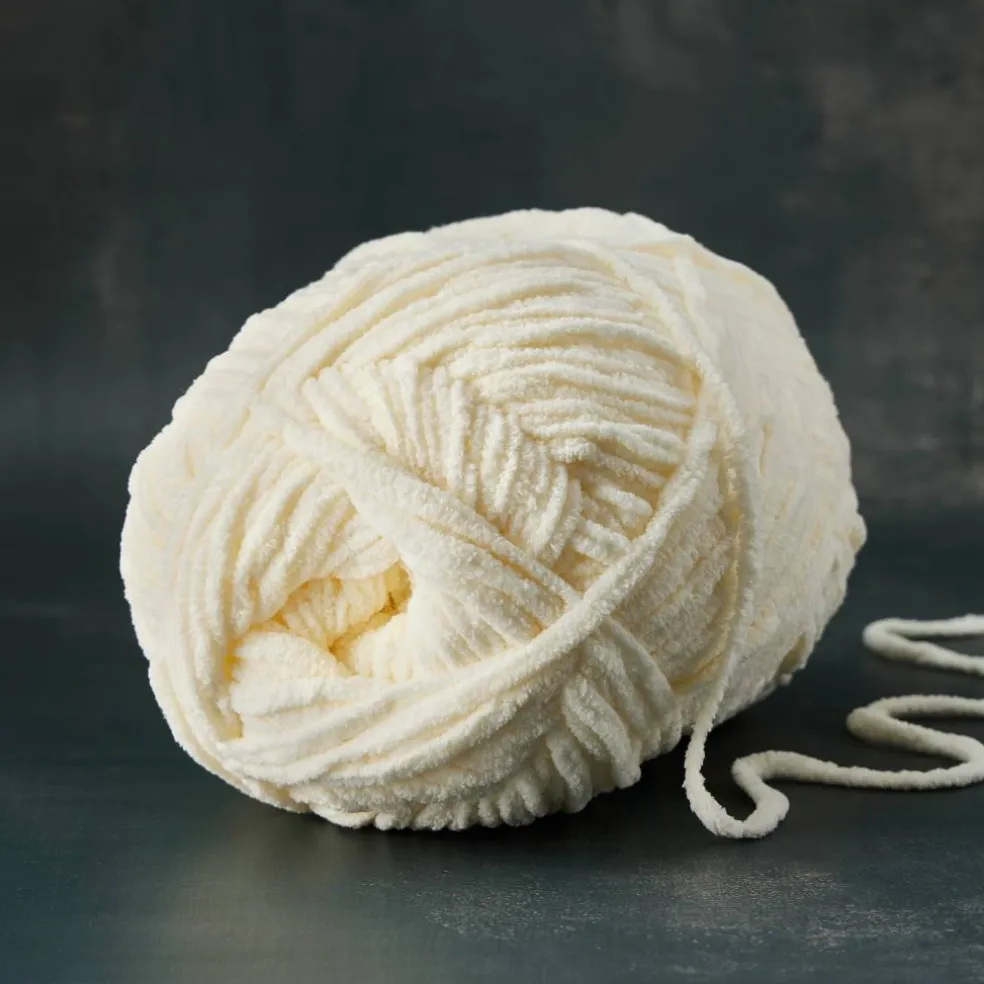 Bernat® Blanket™ Yarn