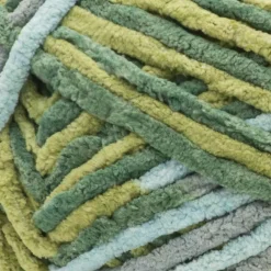 Bernat® Blanket™ Yarn