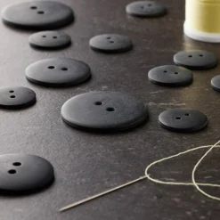 Blumenthal Lansing Favorite Findingsâ„¢ Buttons, Jet Black
