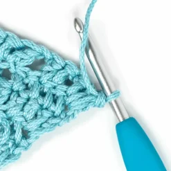 Clover Amour Aluminum Crochet Hook