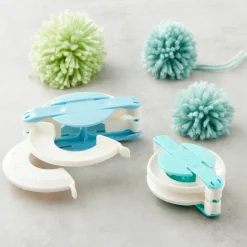 Clover Pom Pom Maker Set