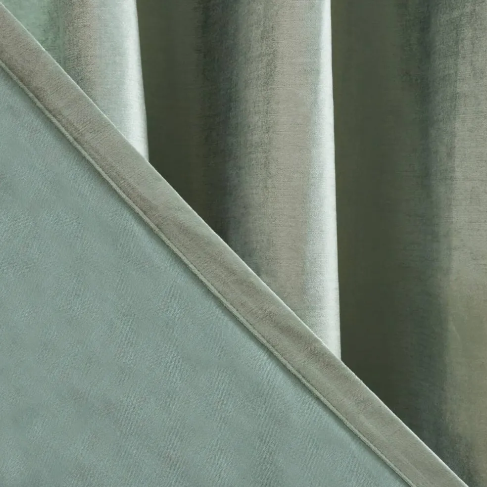 Creslia Single Panel Window Treatment