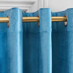 Creslia Single Panel Window Treatment