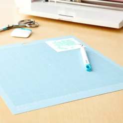 Cricut® Lightgrip Adhesive Cutting Mat