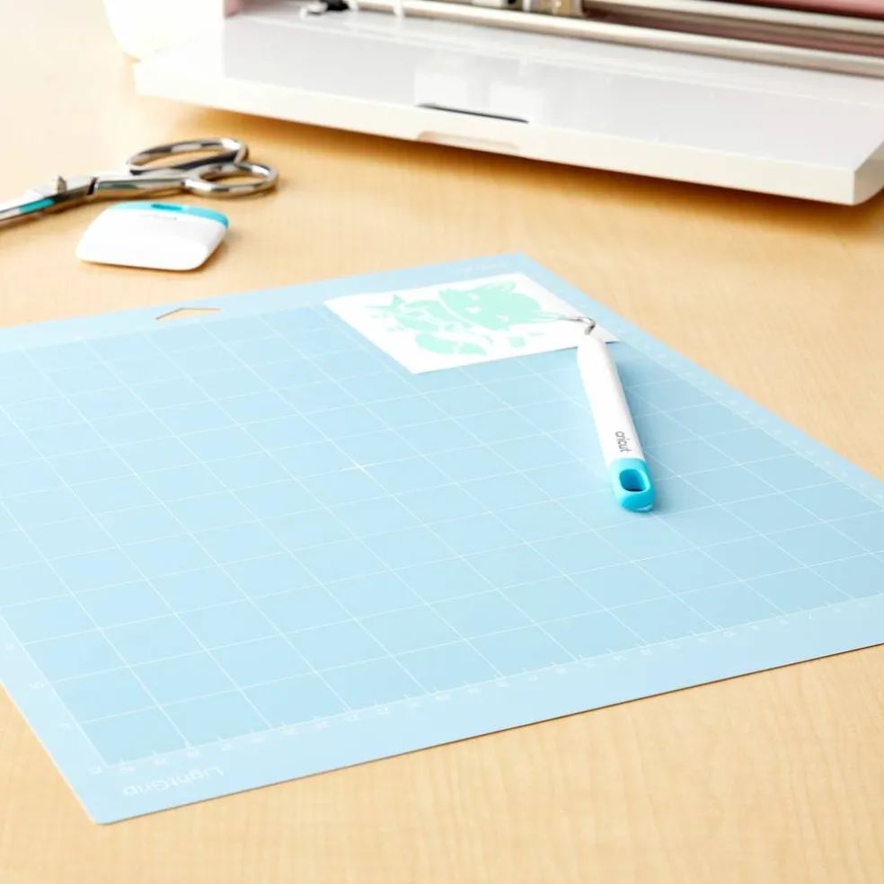 Cricut® Lightgrip Adhesive Cutting Mat