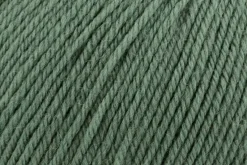 Deluxe Worsted Superwash Wool by Universal Yarn - 49 Colors