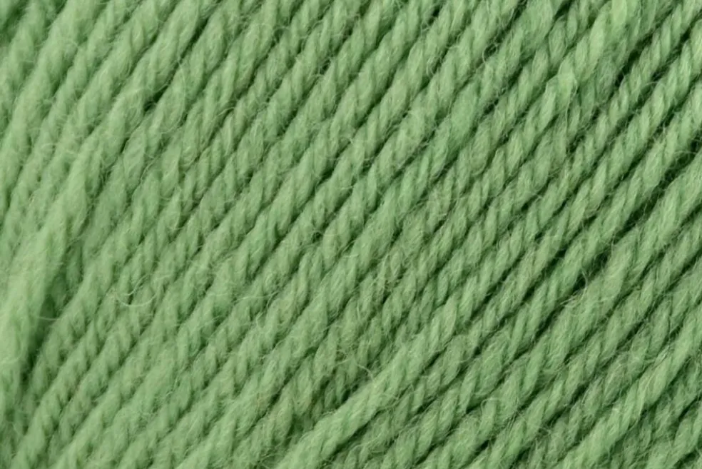 Deluxe Worsted Superwash Wool by Universal Yarn - 49 Colors