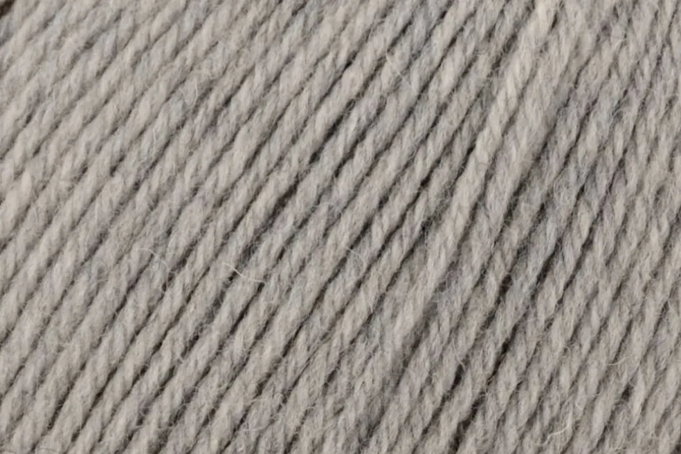 Deluxe Worsted Superwash Wool by Universal Yarn - 49 Colors