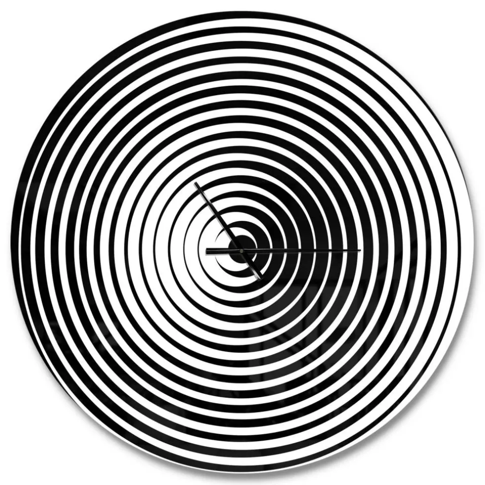 Designart 'Black And White Optical Illusion Modern Wall Clock