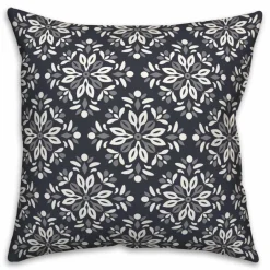 Diamond Medallions Indoor/Outdoor Throw Pillow