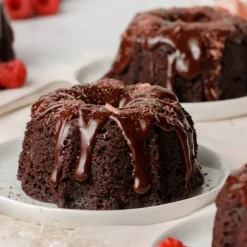 Disposable Mini Bundt Cake Pans – Individual Baking Molds, 10 Count