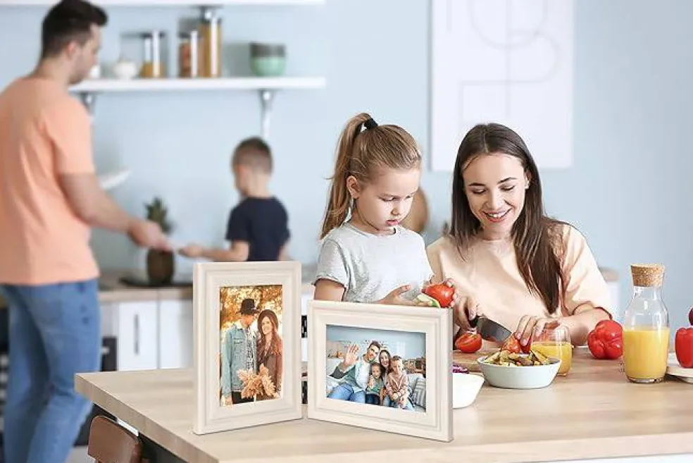 Double 5x7 White Wood Hinged Picture Frame, Foldable Vertical Horizontal Desk Photo Frame for 4.5x6.5 Photos, Dual Display Tabletop & Wall Decor Frame