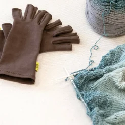 Dritz® Creative Comfort™ Crafter's Comfort Gloves