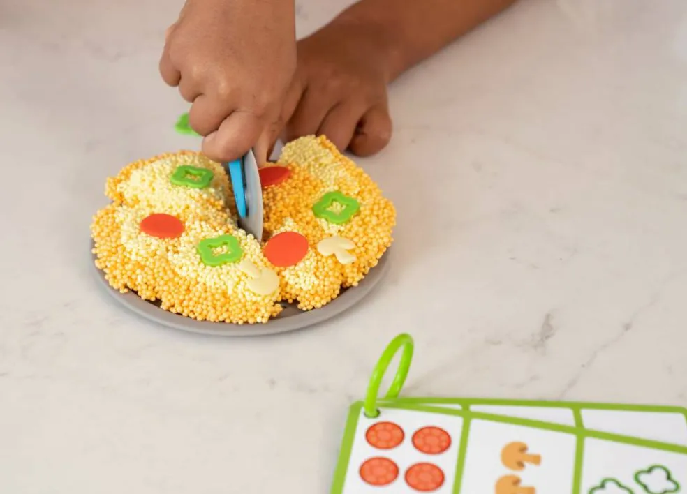 Educational Insights Playfoam Pizza Parlor