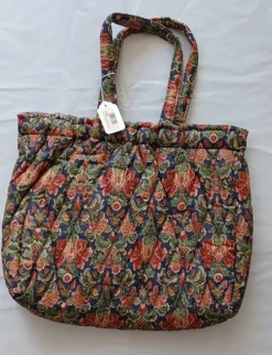 Ellen Originals Super Tote Bag Spring Closure