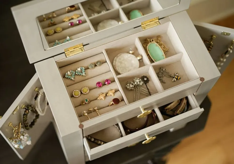 Emma Jewelry Chest