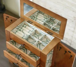 Emma Jewelry Chest