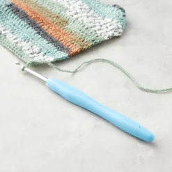 Ergonomic Aluminum Crochet Hook by Loops & Threads®