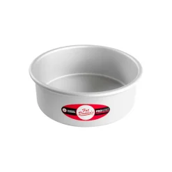 Fat Daddio's® Pro Series Bakeware Anodized Aluminum Round Cake Pan