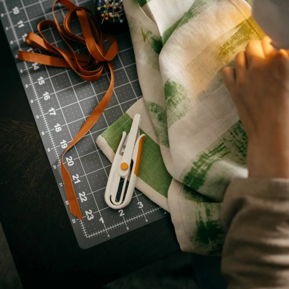 Fiskars® Ultrasharp Thread Snips