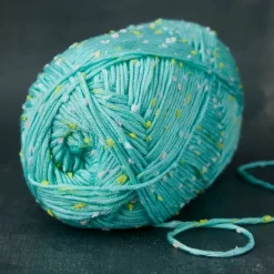 Flecks™ Yarn by Loops & Threads®