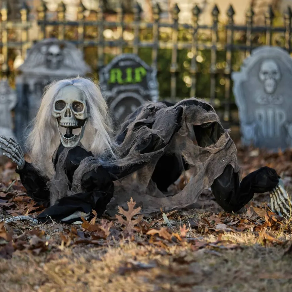 5ft. Creeping Dead by Ashland®