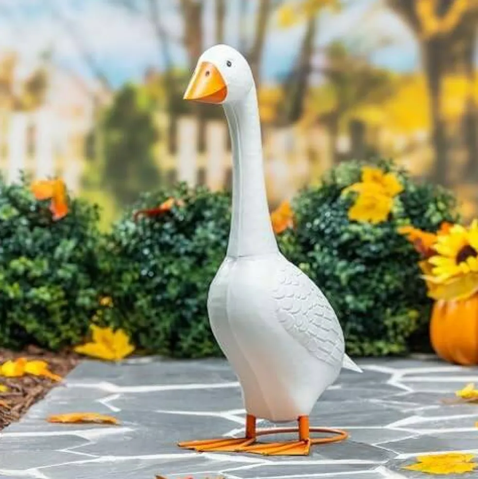 Giddy The Porch Goose