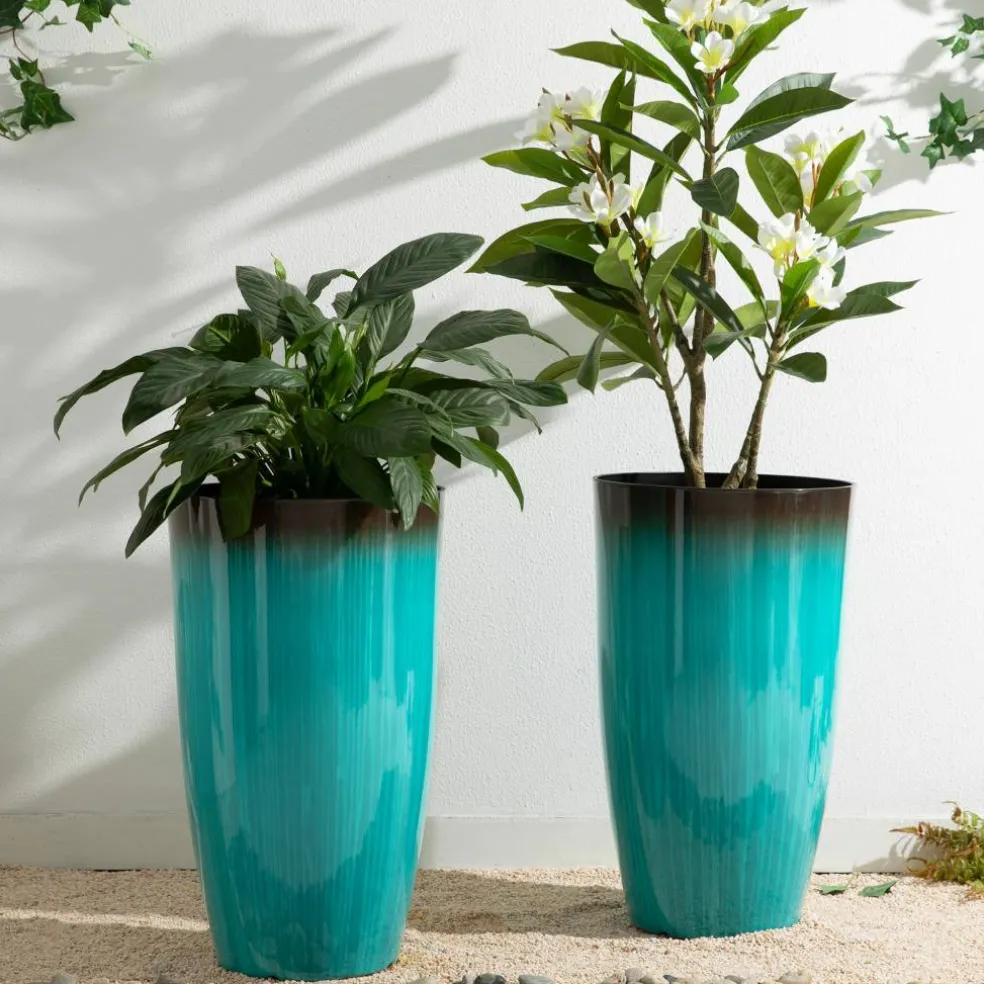 Glitzhome® Oversized Gradient Faux Ceramic Tall Plastic Planters, 2ct.