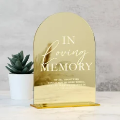 Gold Mirror Acrylic Loving Memory Wedding Sign with Stand 5 x 7 Inch Arch Memorial Table Sign Modern Calligraphy Wedding Reception Bridal Shower Anniversary Decor
