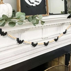 Halloween Felt Bat Garland with Wooden Beads, 5 Ft Black Bat Banner, Farmhouse Halloween Mantel Fireplace Wall Hanging Decor for Indoor Home Party Decoration