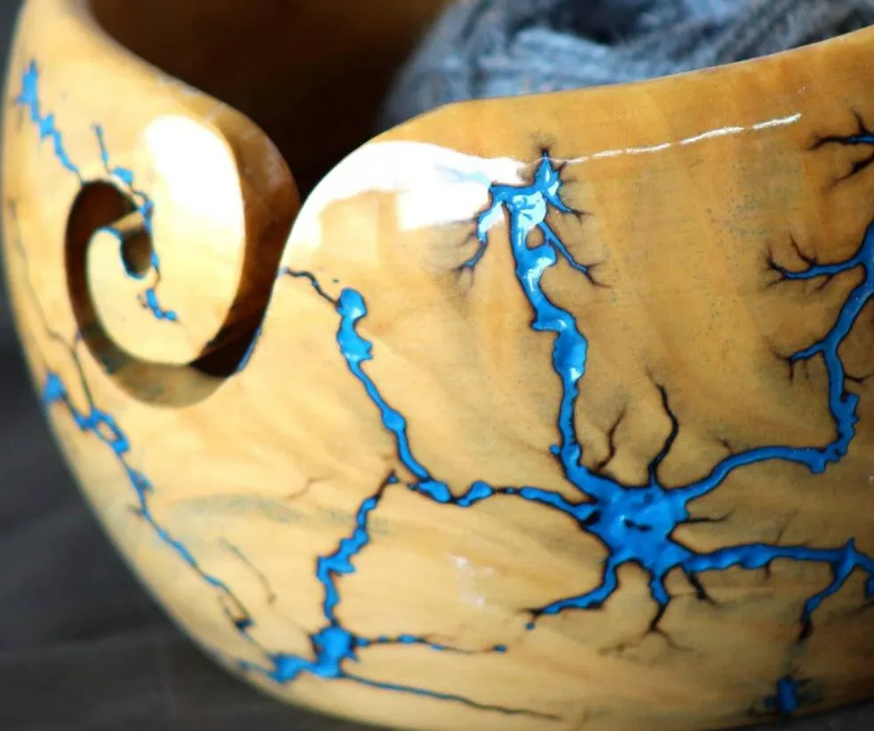 Handmade Wooden Yarn Bowl for Knitting Yarn Ball Holder(Blue-B)