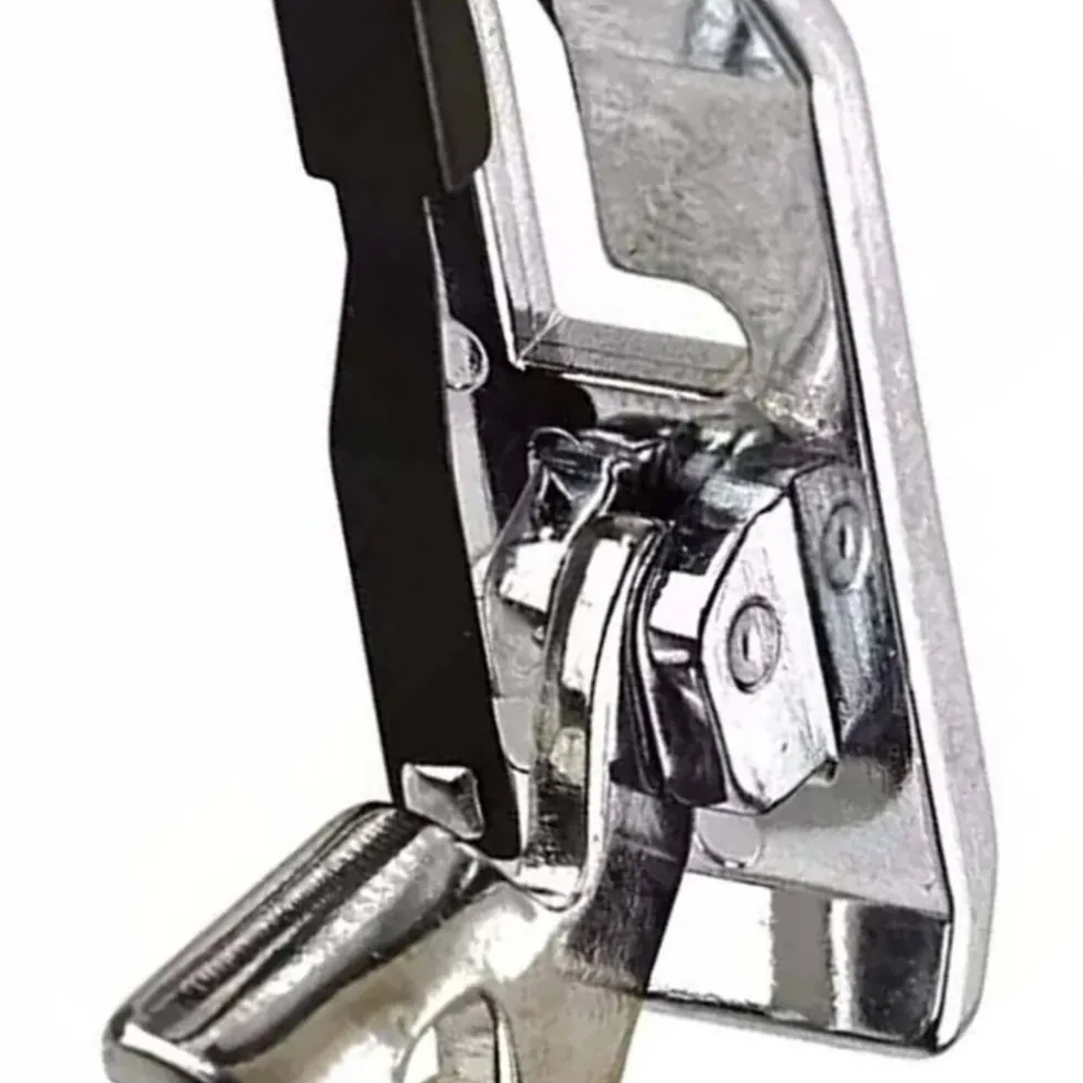 1/4 Inch Foot with Guide for Singer Low Shank Sewing Machines Accurate Stitching