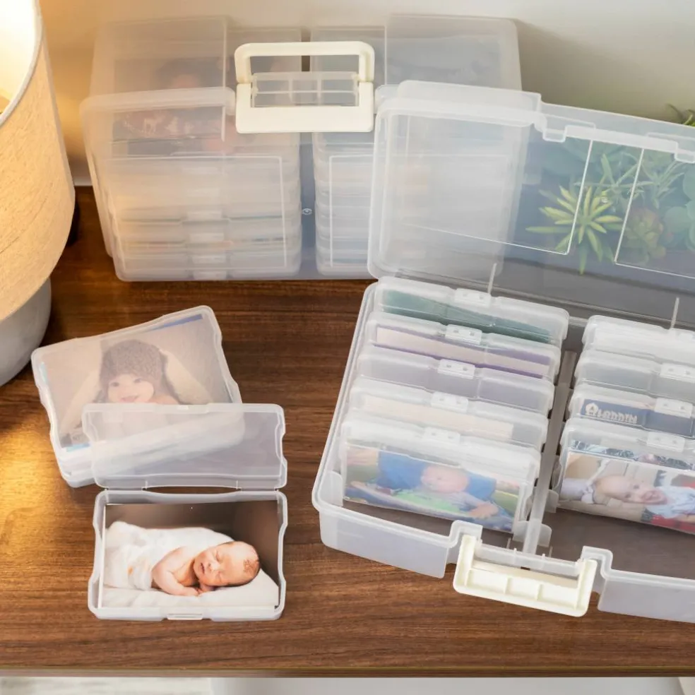 Iris® Large 4" x 6" Photo & Embellishment Craft Keeper Set